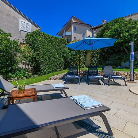 Prázdninový dům Strandnahe Mit Meerblick, 2 Bikes, Beheiztem Privatpool - Nur 300 Meter Zum