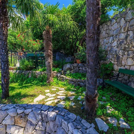 Strandnahe Mit Meerblick, 2 Bikes, Beheiztem Privatpool - Nur 300 Meter Zum Dramalj