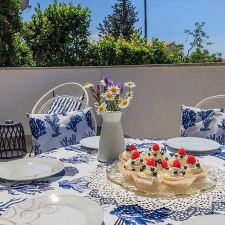 Strandnahe Mit Meerblick, 2 Bikes, Beheiztem Privatpool - Nur 300 Meter Zum Dramalj