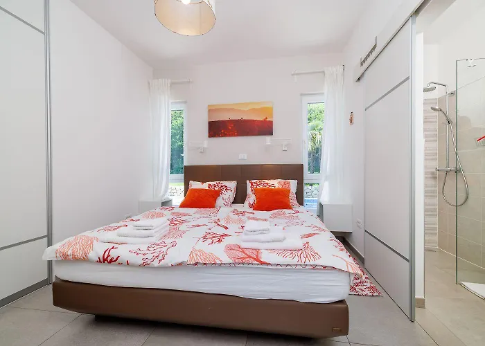 Strandnahe Mit Meerblick, 2 Bikes, Beheiztem Privatpool - Nur 300 Meter Zum