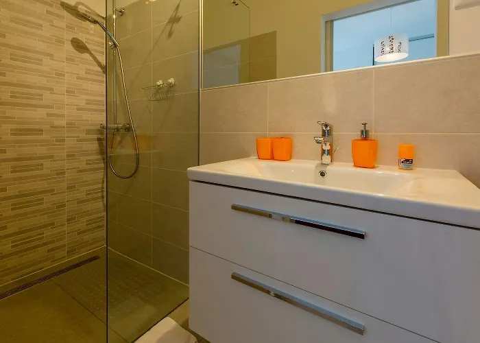 Nyaraló Strandnahe Mit Meerblick, 2 Bikes, Beheiztem Privatpool - Nur 300 Meter Zum