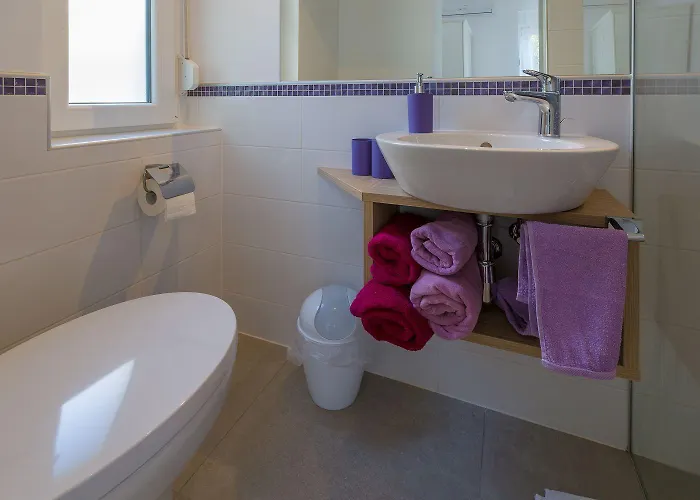 Strandnahe Mit Meerblick, 2 Bikes, Beheiztem Privatpool - Nur 300 Meter Zum * Dramalj