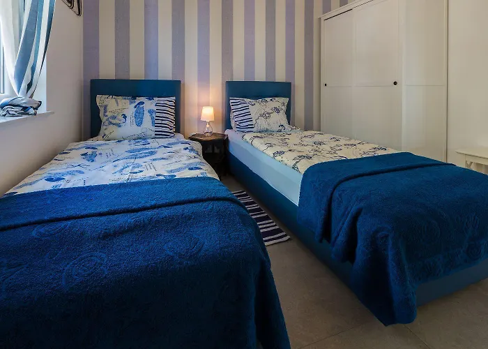 Nyaraló Strandnahe Mit Meerblick, 2 Bikes, Beheiztem Privatpool - Nur 300 Meter Zum Dramalj