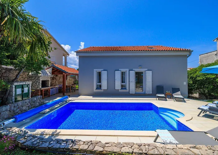 Strandnahe Mit Meerblick, 2 Bikes, Beheiztem Privatpool - Nur 300 Meter Zum * Dramalj